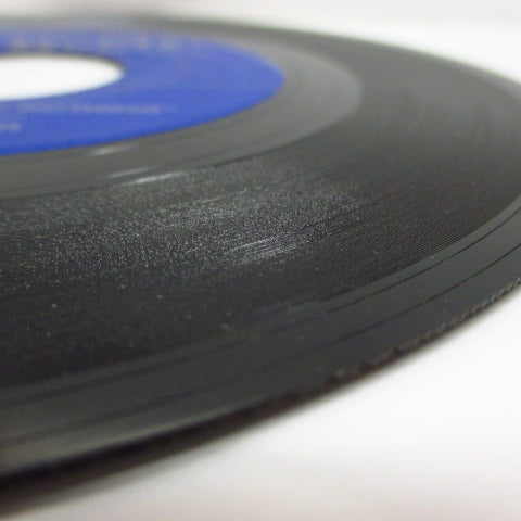 BERNARD BYERS - I Ain't Giving Up Nothing / Please Be True