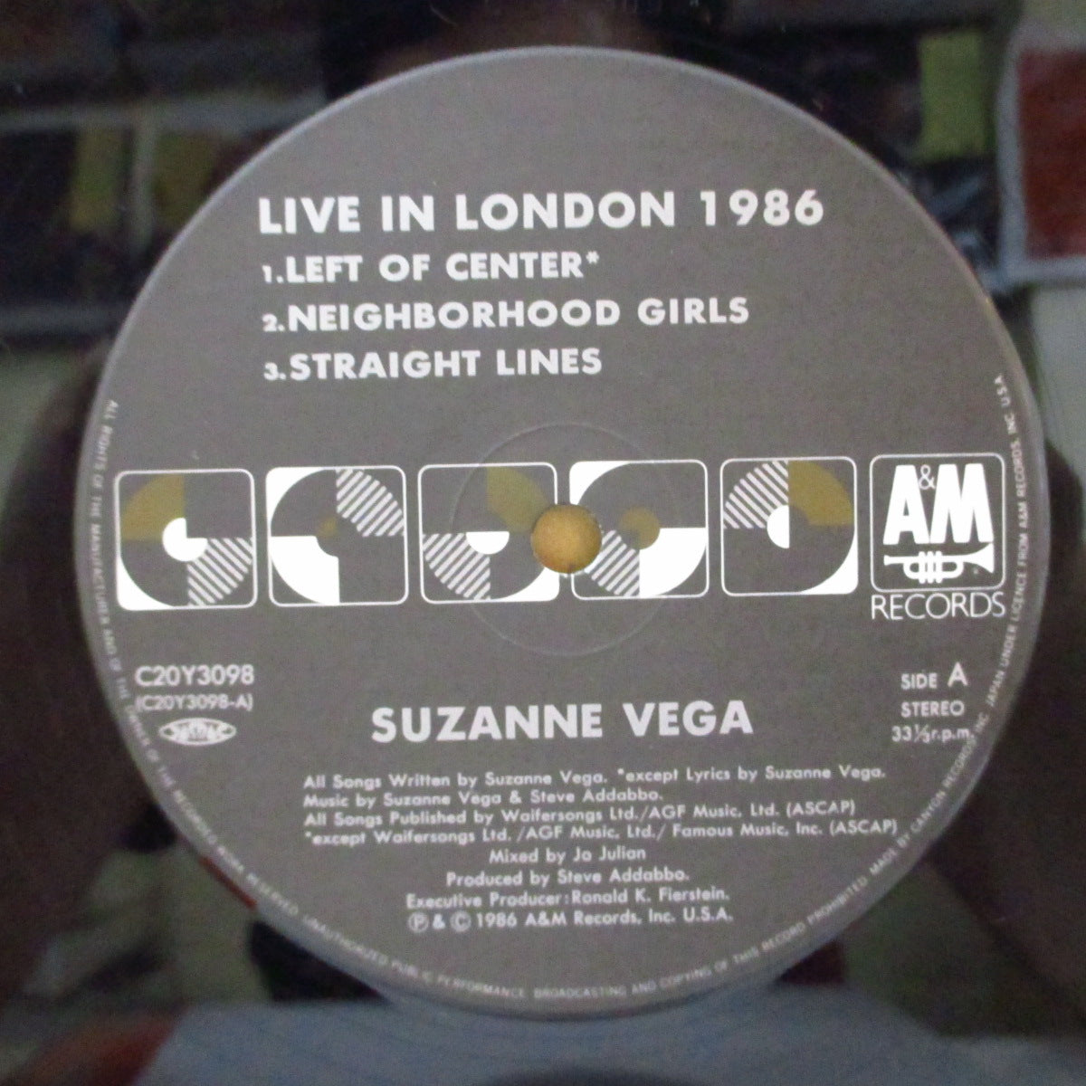 SUZANNE VEGA (スザンヌ・ヴェガ) - Live In London 1986 (Japan オリジナル LP+帯,インサート)