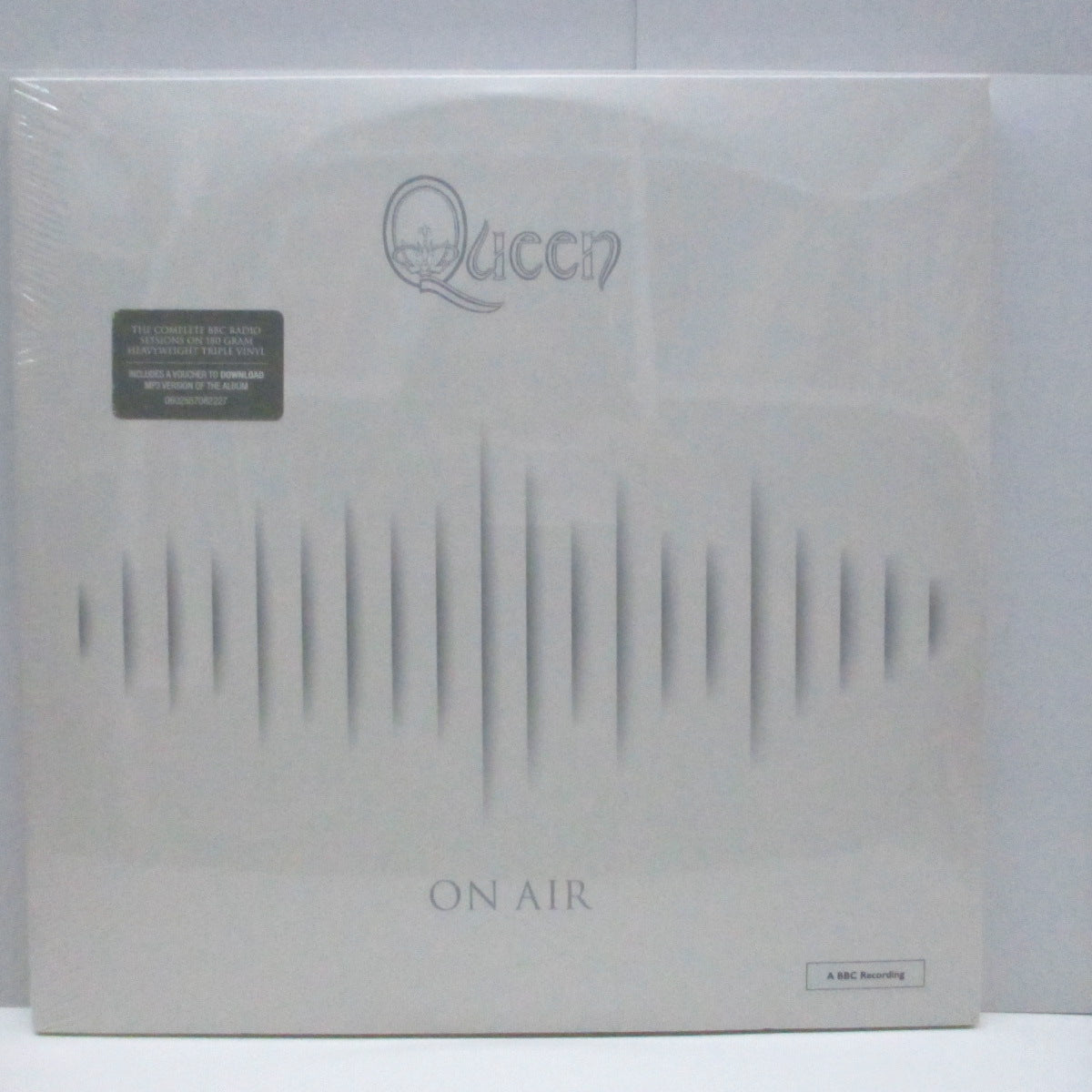 QUEEN (クイーン) - On Air (UK-EU Orig.3x180g LP+Inner/2 Stickered Tri-Fold CVR-New)