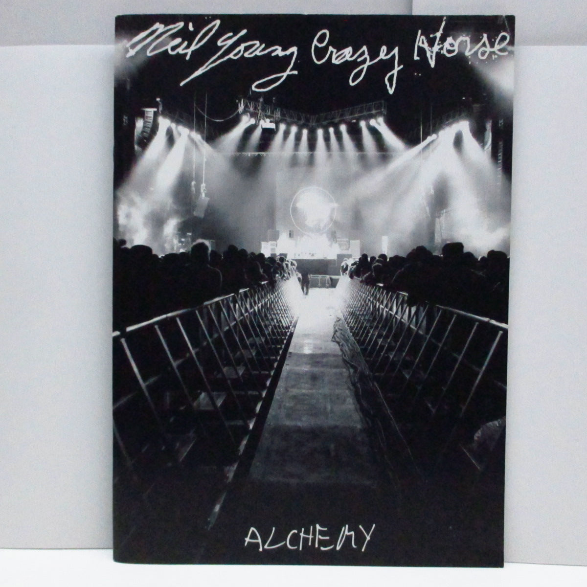 NEIL YOUNG & CRAZY HORSE (ニール・ヤング & クレイジー・ホース) - Alchemy 2013 Tour (Orig.Tour Brochure/パンフ)