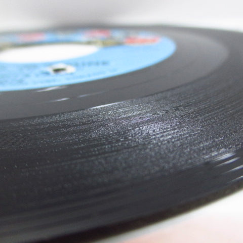 MARGARET & CAROL - (He's My Guy) Oh No, He's Mine / Larry