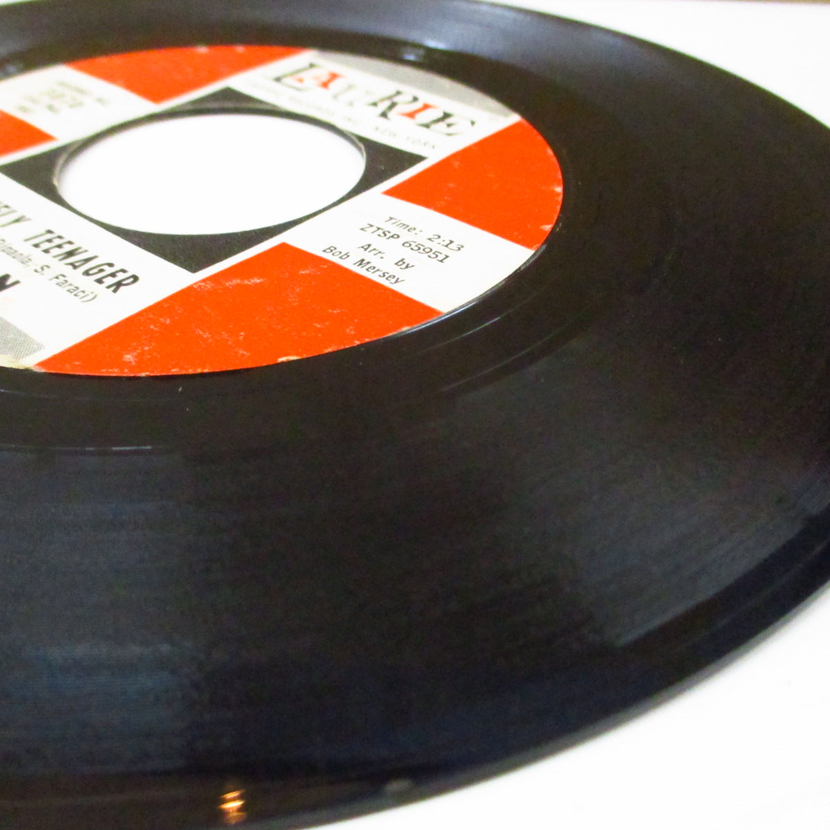 DION (ディオン) - Lonely Teenager (Orig.)