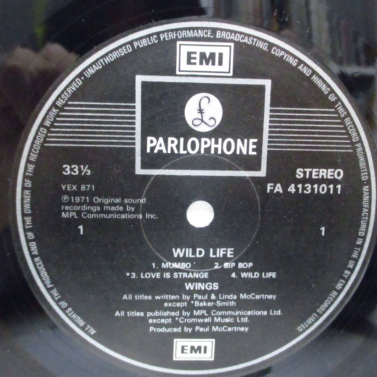PAUL McCARTNEY & WINGS (ポール・マッカートニー & ウィングス ) - Wild Life (UK '84 Fame 再発「黒・銀ラベ」LP/バーコードジャケ)
