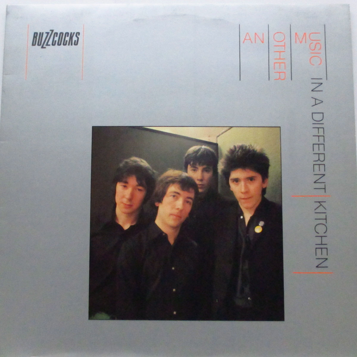BUZZCOCKS (バズコックス) - Another Music In A Different Kitchen (UK 「ミスプレス10曲入」LP+ブラックインナー)