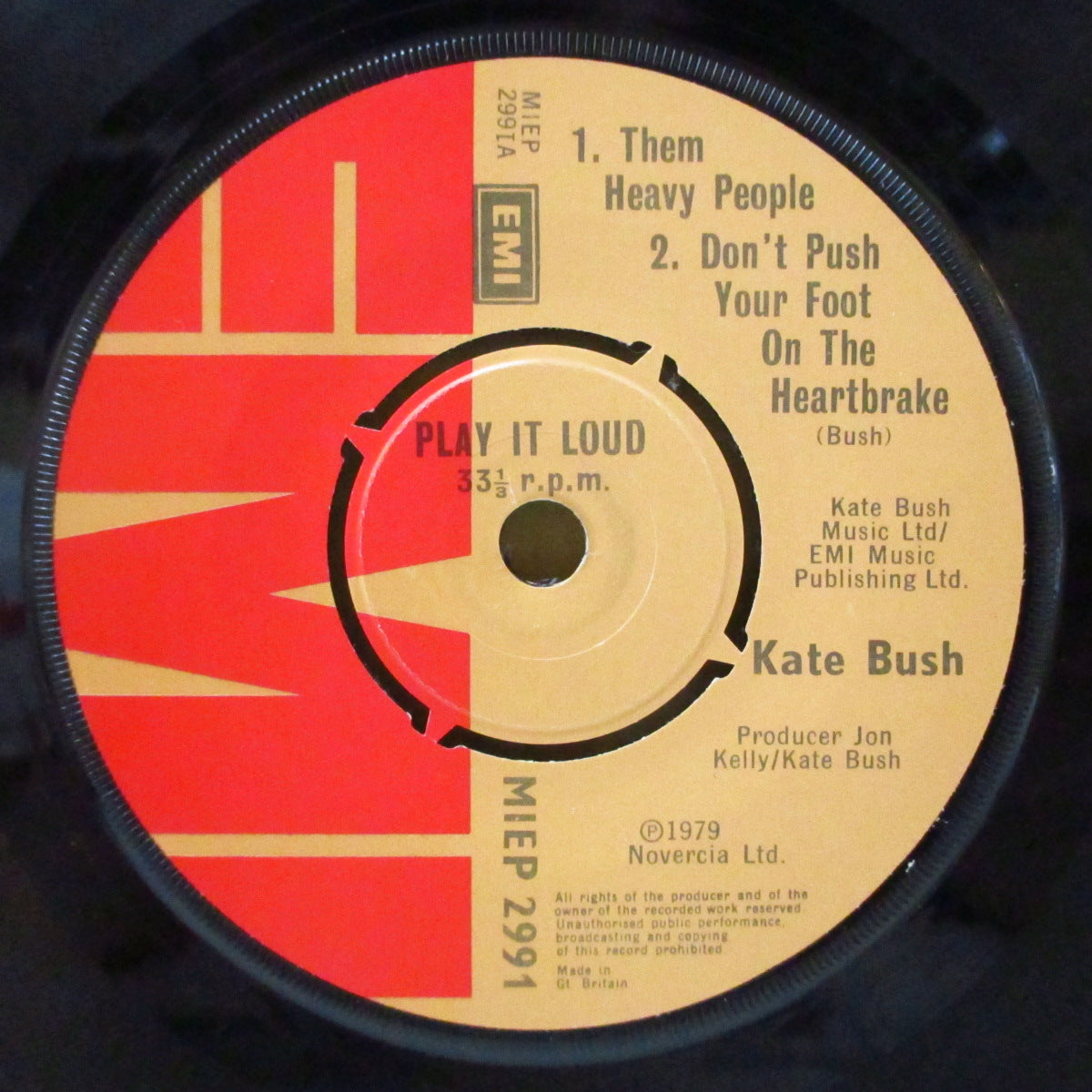 KATE BUSH (ケイト・ブッシュ) - On Stage (UK オリジナル 7"+レギュラー・マット固紙ジャケ)