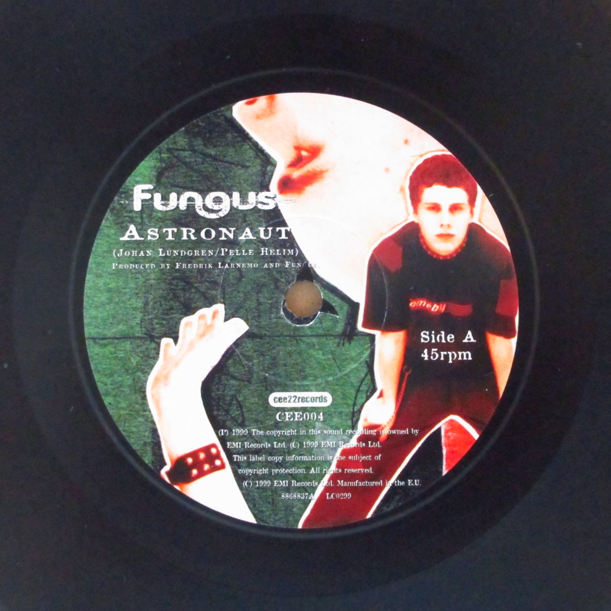 FUNGUS (ファンガス) - Astronaut (UK Orig.7"+Numberd Stickered PVC)