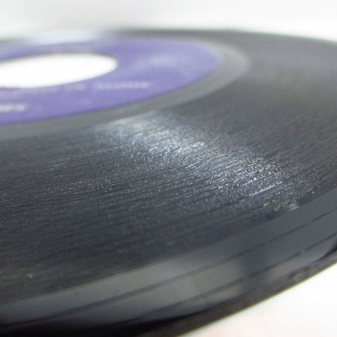 EDDIE JAMES - Her Mamma Won't Leave Us Alone