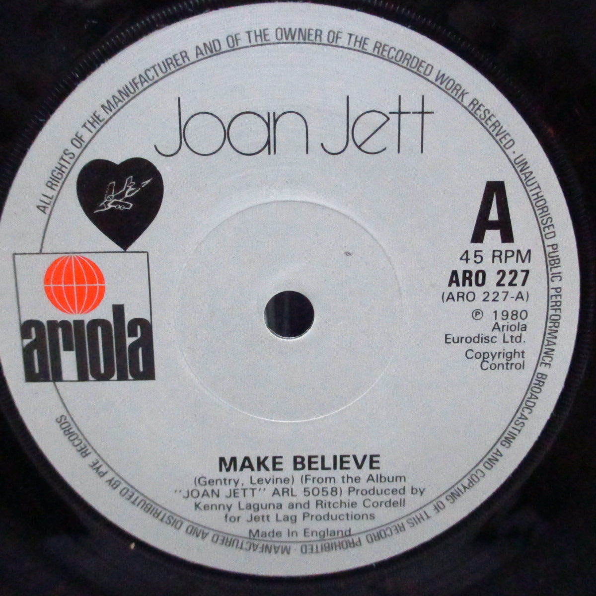 JOAN JETT  (ジョーン・ジェット)  - Make Believe (UK オリジナル「フラットセンター」<赤盤> 7"+ポスタージャケ）