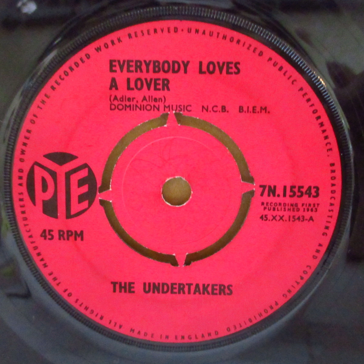UNDERTAKERS (アンダーテイカーズ)  - Everybody Loves A Lover (UK '64 オリジナル 7インチ+カンパニー・スリーブ)