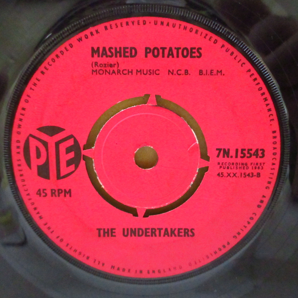 UNDERTAKERS (アンダーテイカーズ)  - Everybody Loves A Lover (UK '64 オリジナル 7インチ+カンパニー・スリーブ)