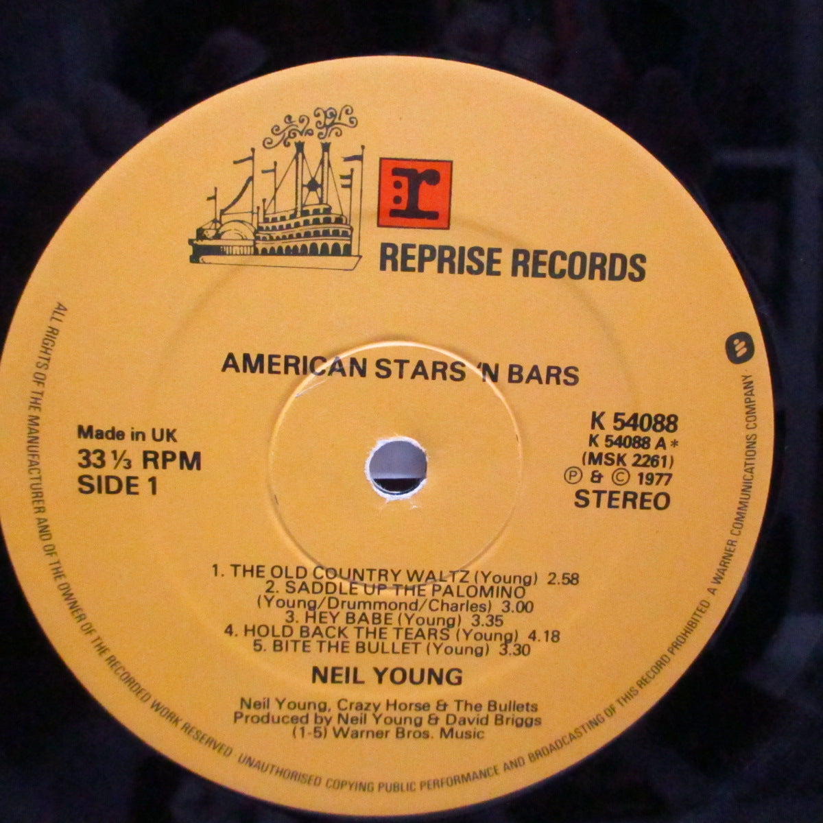 NEIL YOUNG (ニール・ヤング)  - American Stars'n Bars (UK オリジナル LP #1 +インナー/曲目ステッカー付ジャケ)