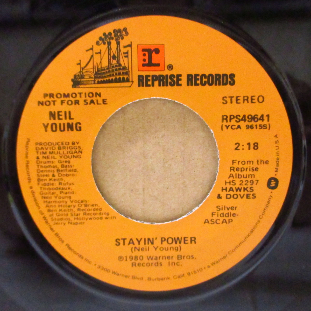 NEIL YOUNG (ニール・ヤング)  - Stayin' Power (US '80 プロモ 両面同曲「モノラル、ステレオ・バージョン収録」7インチ) モノラル・バージョンはこの米プロモ盤のみ！