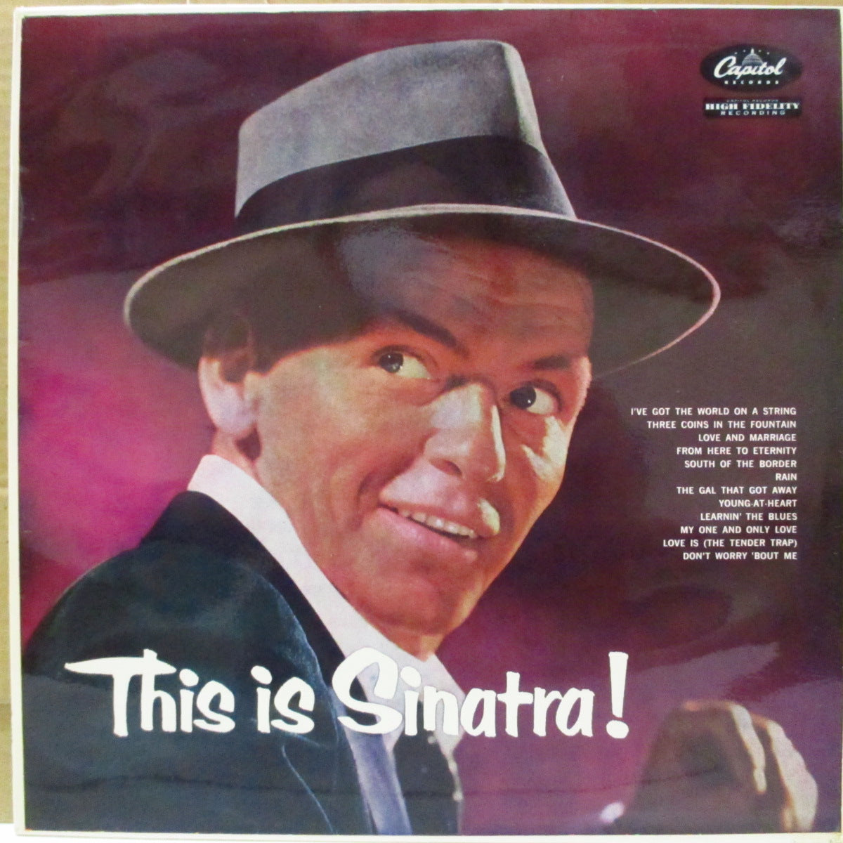 FRANK SINATRA  (フランク・シナトラ)  - This Is Sinatra ! (UK '58 再発「楕円ロゴ、虹色リム・黒ラベ」モノラル LP/表面コーティング・折り返しジャケ)