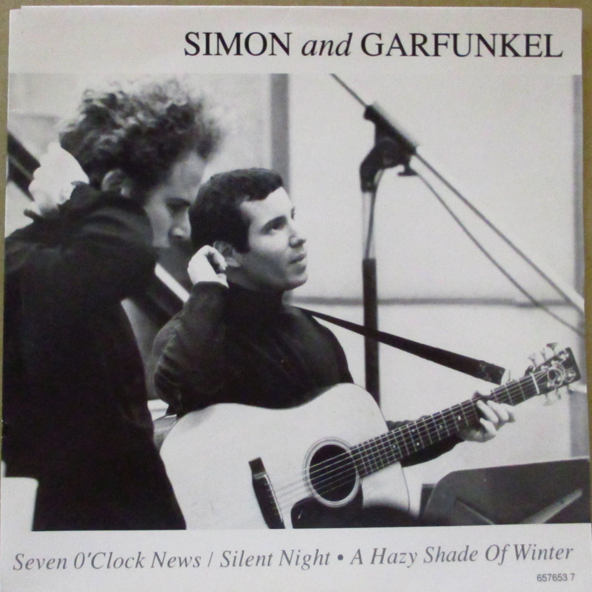 SIMON & GARFUNKEL (サイモン&ガーファンクル)  - Seven O'Clock News / Silent Night (UK '91 オリジナル「A/AA面表記赤紙ラベ」 7インチ+光沢ジャケ)
