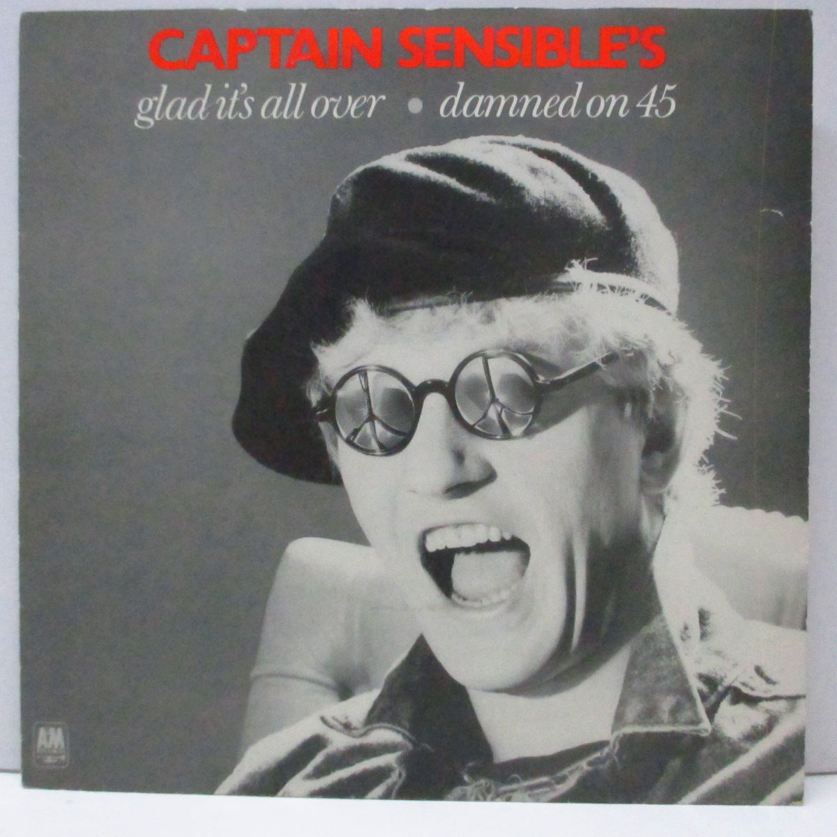 CAPTAIN SENSIBLE (キャプテン・センシブル)  - Glad It's All Over (UK オリジナル 7"/光沢ソフト紙ジャケ) B面はアルバム未収録のダムド・メドレー !