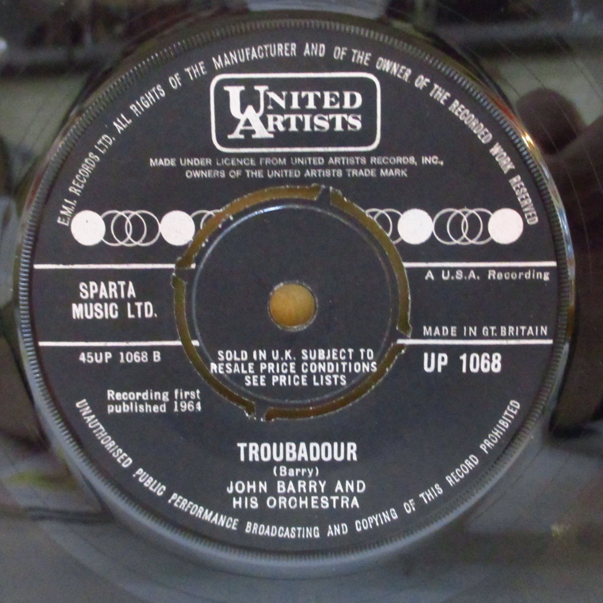 JOHN BARRY AND HIS ORCHESTRA (ジョン・バリー・アンド・ヒズ・オーケストラ)  - Goldfinger (UK '64 オリジナル・ラウンドセンター」 7インチ)映画007/ジェームズ・ボンド・テーマ曲！