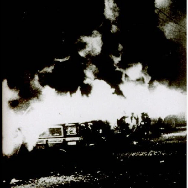 DEAD KENNEDYS (デッド・ケネディーズ) - Fresh Fruit For Rotting