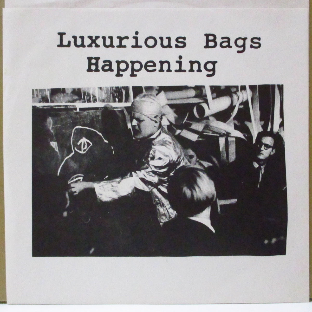 LUXURIOUS BAGS (ラグジュリアス・バッグス)  - Happening (US 400枚限定「黒盤」 7インチ+ナンバリング入りマットソフト紙ジャケ) '91年EP