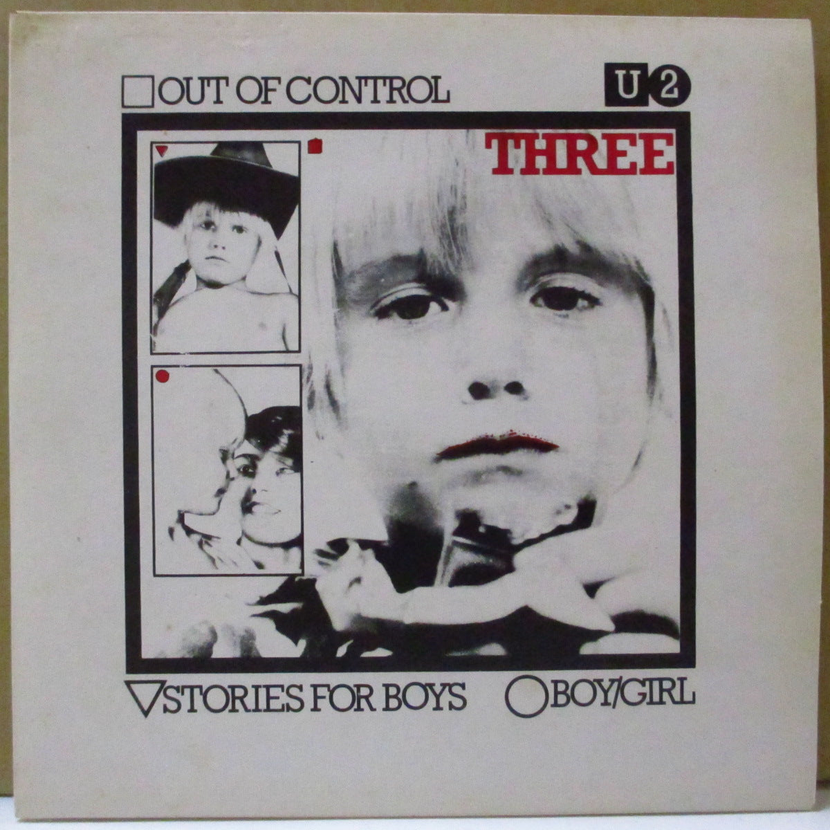 U2 - Three (Ireland '82 再発レッド&ブラックラベ 7インチ+光沢固紙ジャケ) '79年EP