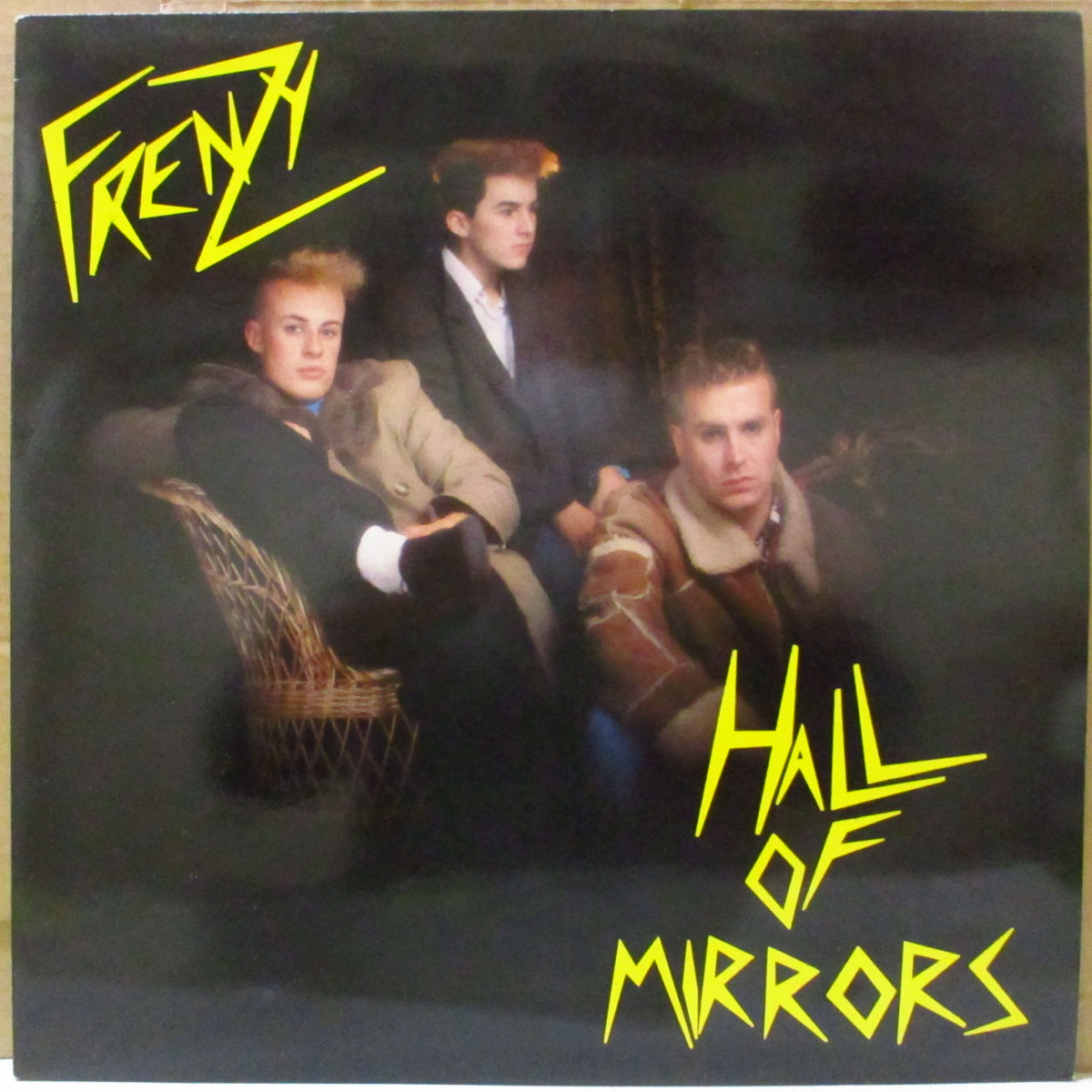 FRENZY (フレンジー)  - Hall Of Mirrors (UK 90's 再発「黒盤」 LP+インサート) '85年1stアルバム！