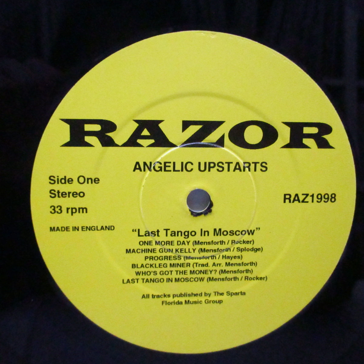 ANGELIC UPSTARTS (エンジェリック・アップスターツ)  - Last Tango In Moscow (UK '96 再発「黄色ラベ」LP/AZ1998)