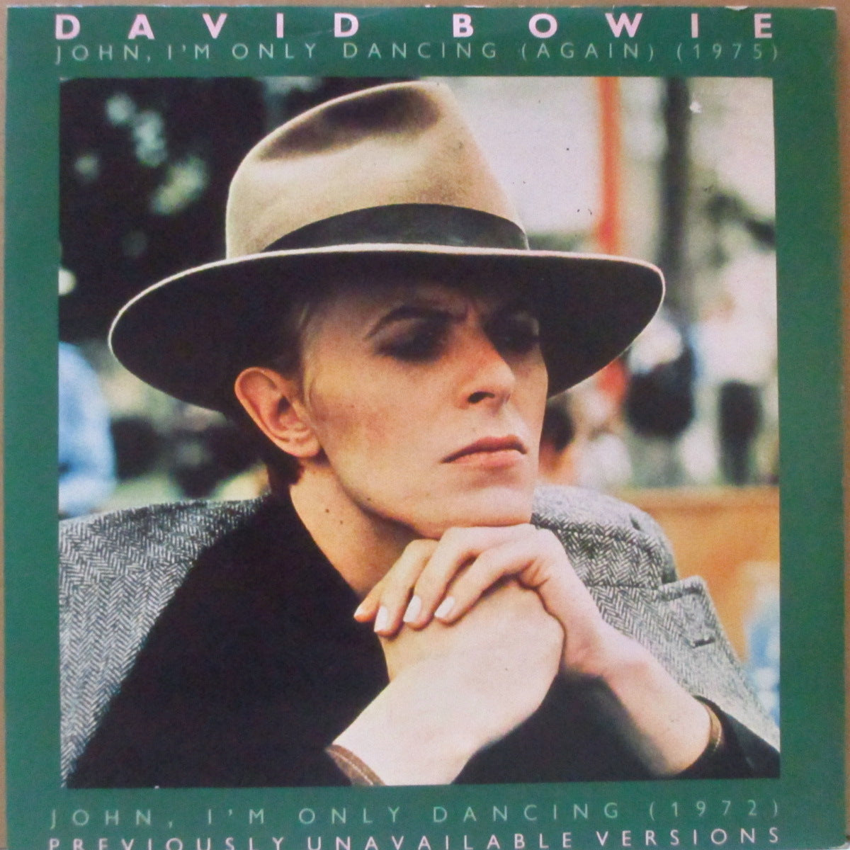 DAVID BOWIE (デヴィッド・ボウイ)  - John, I'm Only Dancing - Again - 1975 (UK '79 オリジナル「ラウンドセンター」 7インチ+光沢固紙ジャケ)