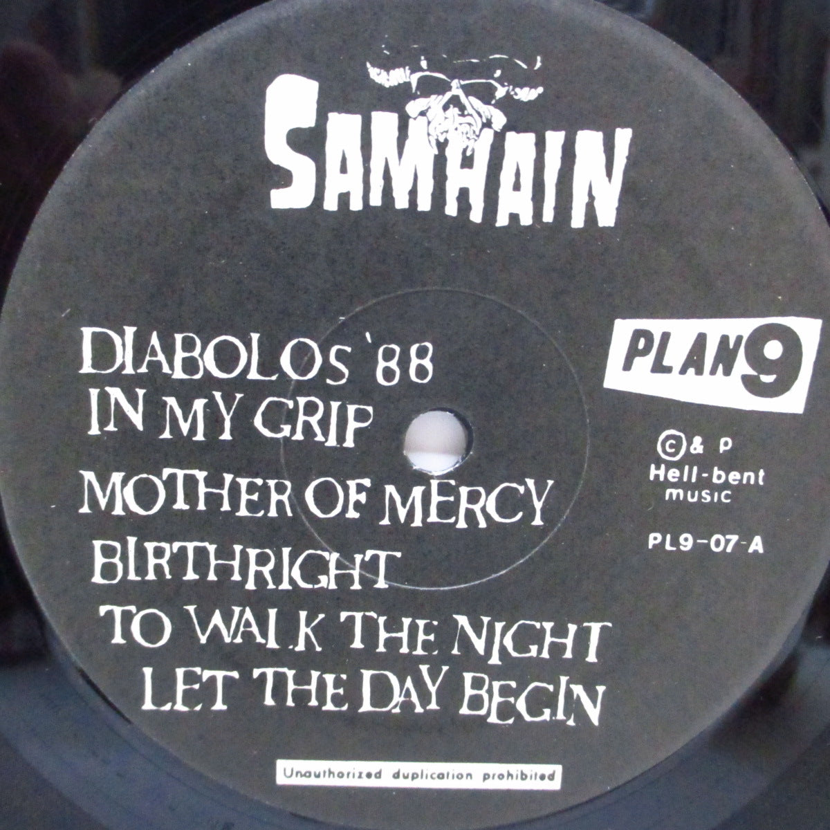 SAMHAIN (サムヘイン)  - November-Coming-Fire (US '88 正規再発「光に透かすと赤茶色盤」LP/インサート無) '86年サード＆ラスト！