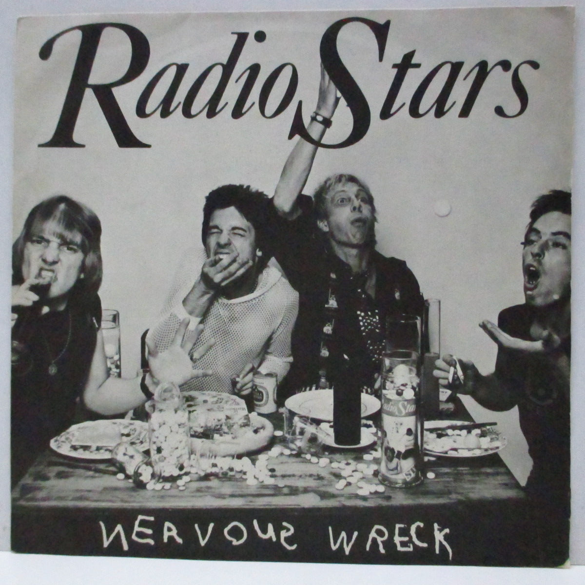 RADIO STARS (レディオ・スターズ)  - Nervous Wreck (UK オリジナル 7"/マットソフト紙折り返しジャケ) 両ラベとも出版クレジットが「Copyright Control」バージョン !