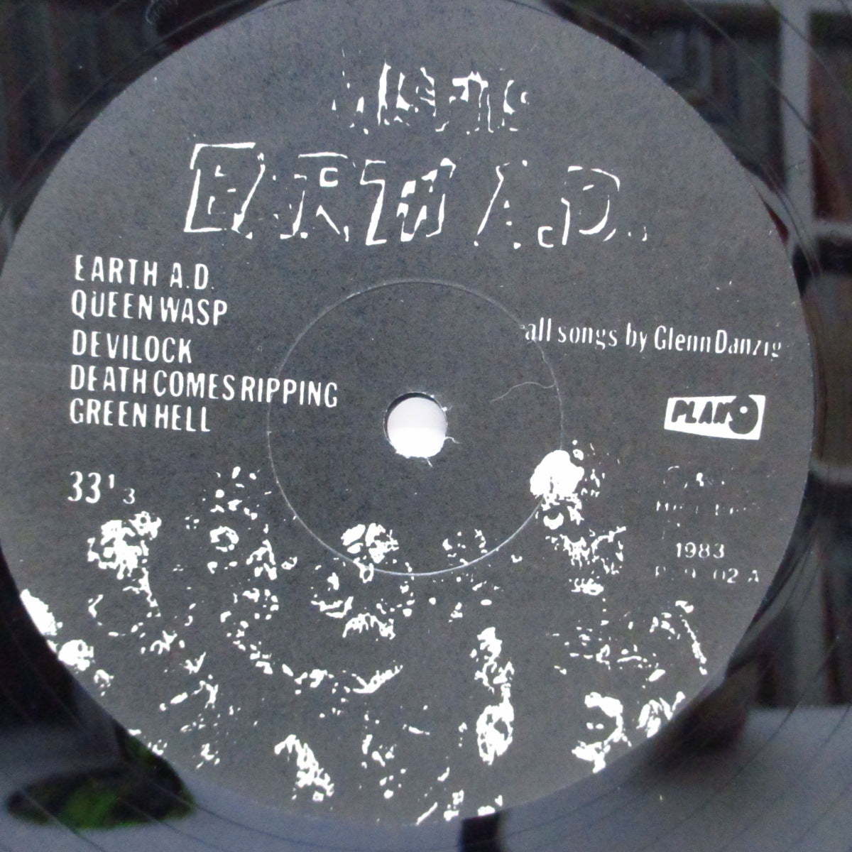 MISFITS (ミスフィッツ)  - Earth A.D. / Wolfs Blood (US '86 正規再発「光に透かすと赤茶色盤 」LP/濃い紫ジャケ )