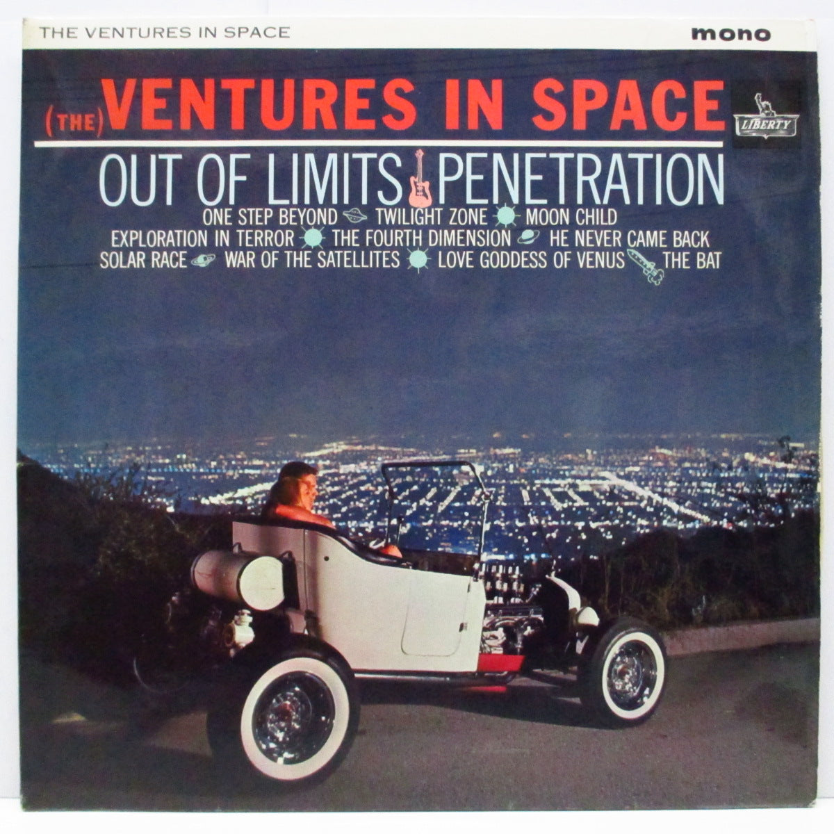 VENTURES (ベンチャーズ)  - Ventures In Space (UK オリジナル「モノラル」LP/表面コーティング折り返ジャケ)