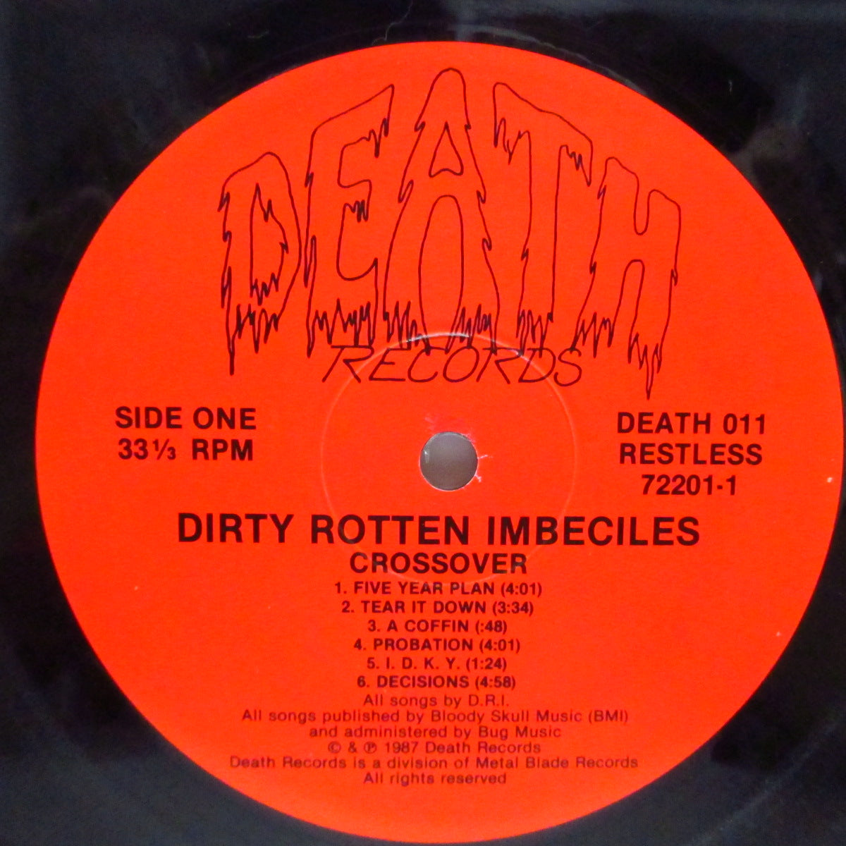 D.R.I. (Dirty Rotten Imbeciles) (ディー・アール・アイ)  - Crossover (US  '87 オリジナル「Restless -Death 赤ラベ」LP+インサート、ステッカー付きジャケ/DEATH 011)