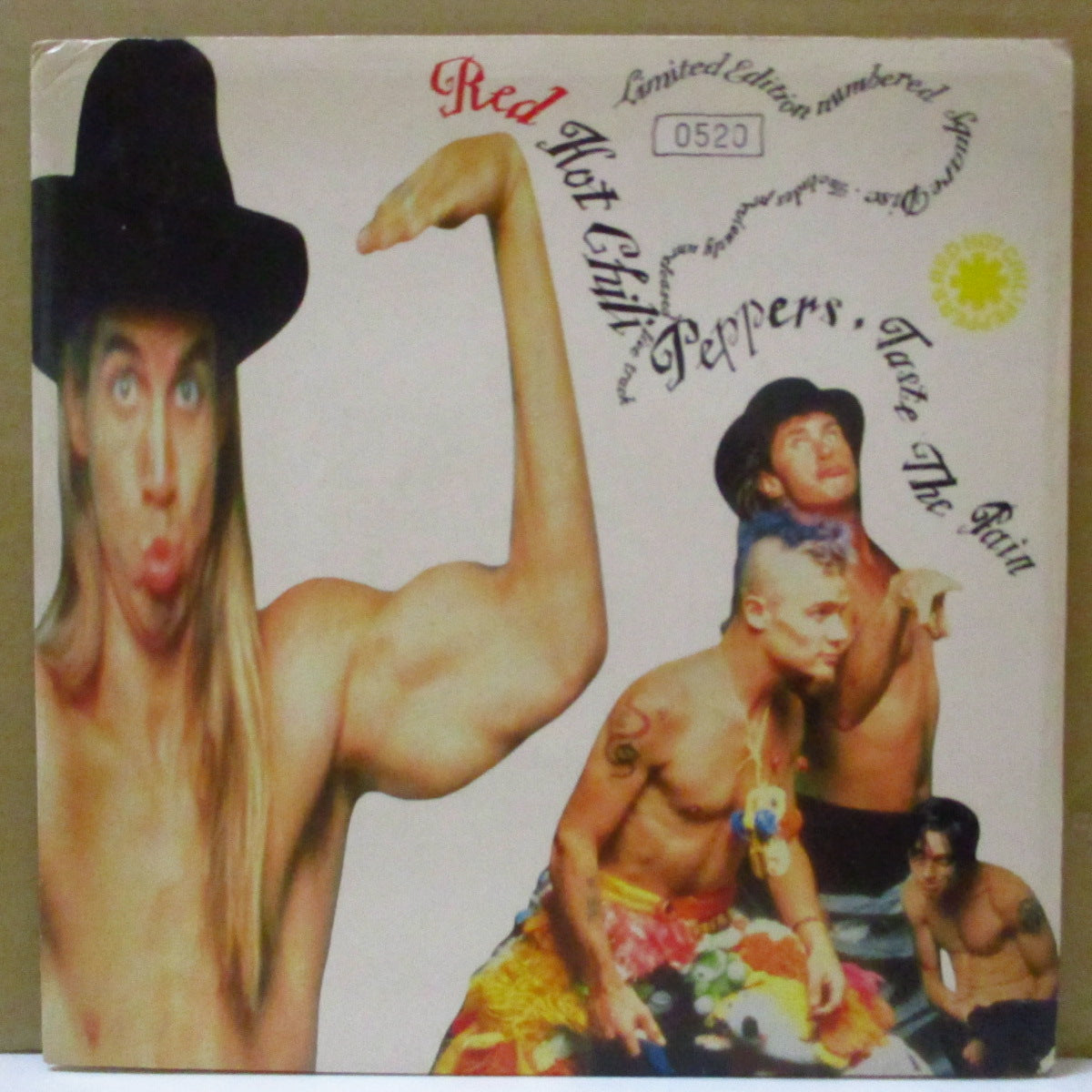 RED HOT CHILI PEPPERS (レッド・ホット・チリ・ペッパーズ)  - Taste The Pain (UK '90 限定正方形シェイプト3曲入り 7インチ+ナンバリング入り光沢固紙ジャケ付き)