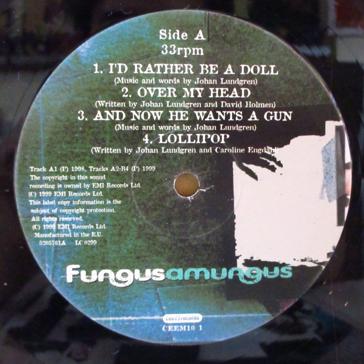 FUNGUS (ファンガス)  - Amungus (UK '99 オリジナル8曲入り 10インチ+固紙インナー/レアステッカー付き光沢ジャケ)UKギターロックデビュー作