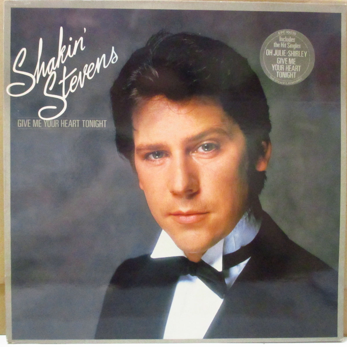 SHAKIN' STEVENS (シェイキン・スティーヴンス)  - Give Me Your Heart Tonight (UK オリジナル LP/レアステッカー付きジャケ)