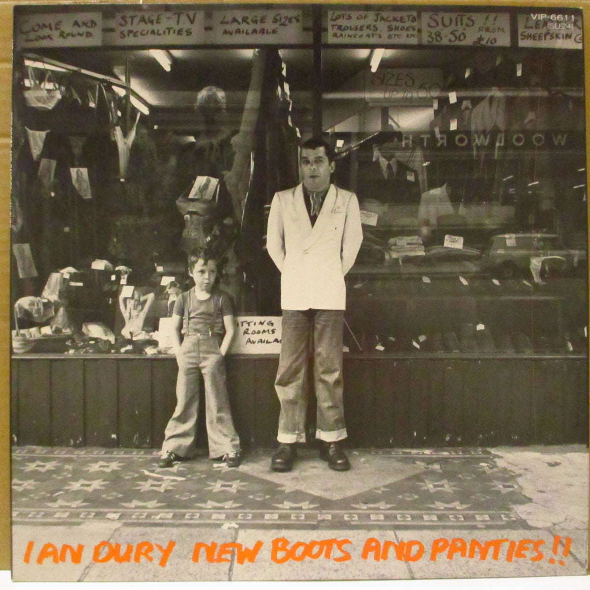 IAN DURY & THE BLOCKHEADS (イアン・デューリー&ザ・ブロックヘッズ)  - ニュー・ブーツ・アンド・パンティーズ：New Boots And Panties!! (Japan オリジナル LP+インサート/帯欠) '77年1stアルバム