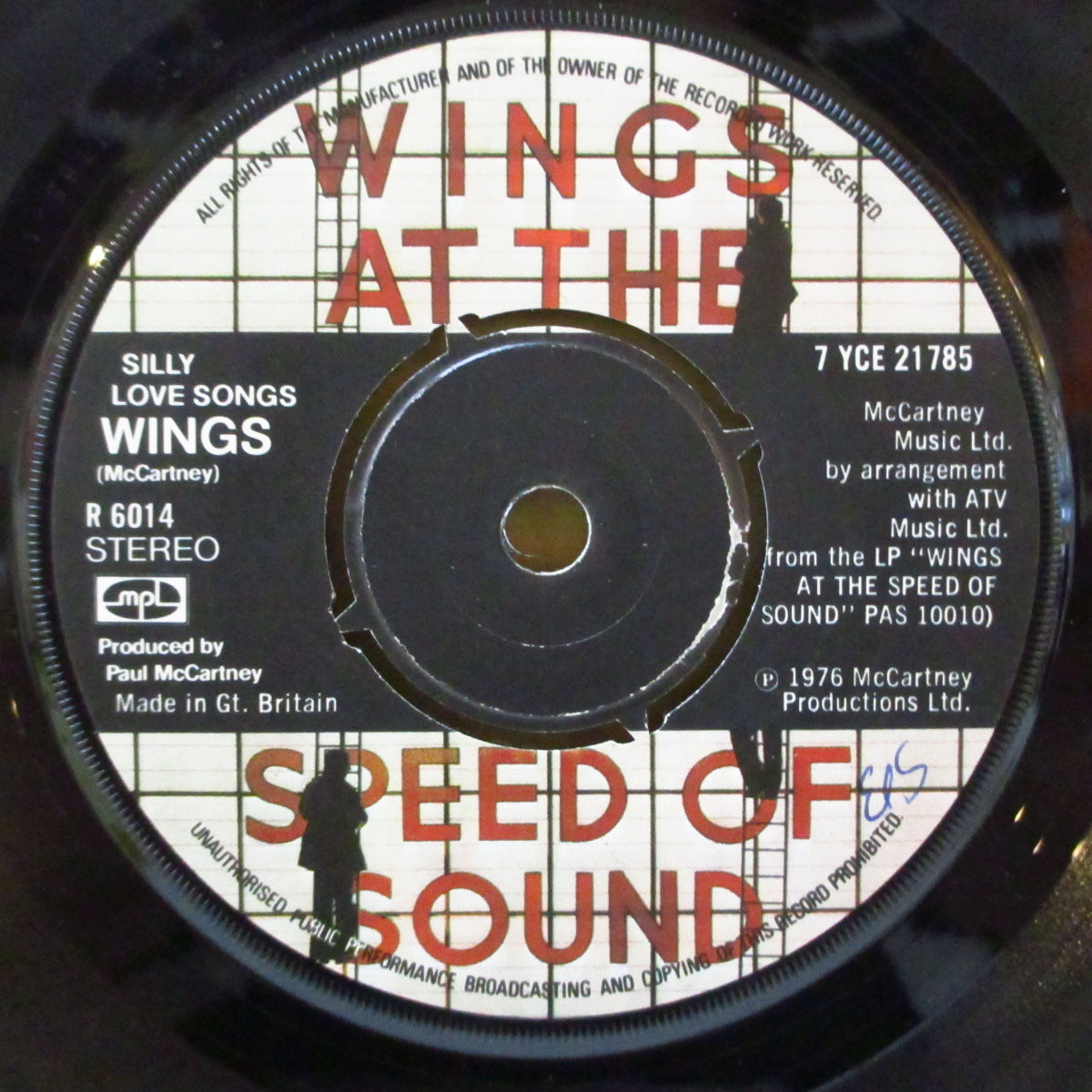 PAUL McCARTNEY & WINGS (ポール・マッカートニー & ウイングス)  - Silly Love Songs (UK '76 オリジナル「カラーカスタム・ラベ・ラウンドセンター」7インチ+ダイカット黒スリーブ)