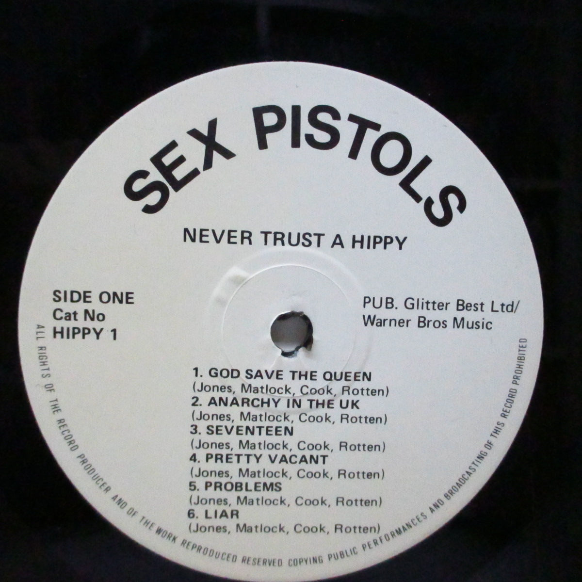 SEX PISTOLS (セックス・ピストルズ)  - Never Trust A Hippy (UK 限定 LP) スウェーデンのビーチ・ディスコでの'77年7月のギグなど！
