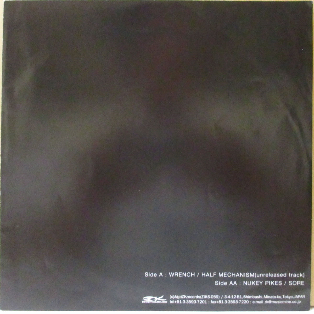 WRENCH / NUKEY PIKES (レンチ / ニューキー・パイクス)  - Split (Japan '97 オリジナル・スプリット 7インチ+ミニインサート, 光沢ソフト紙ジャケ)
