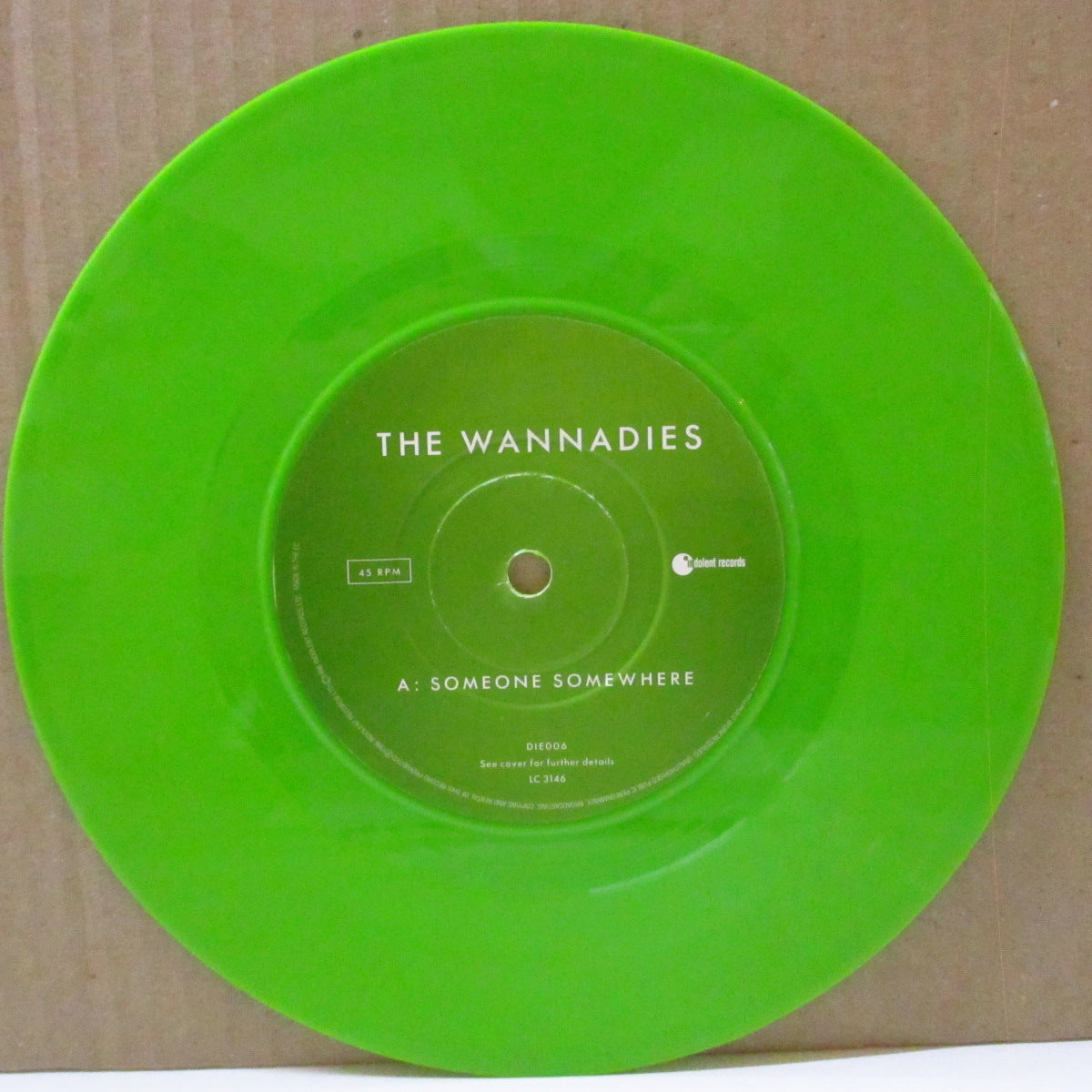 WANNADIES, THE (ワナダイズ)  - Someone Somewhere (UK 5,000枚限定「グリーンヴァイナル」 7インチ+レアステッカー付きナンバリング入り光沢固紙ジャケ)