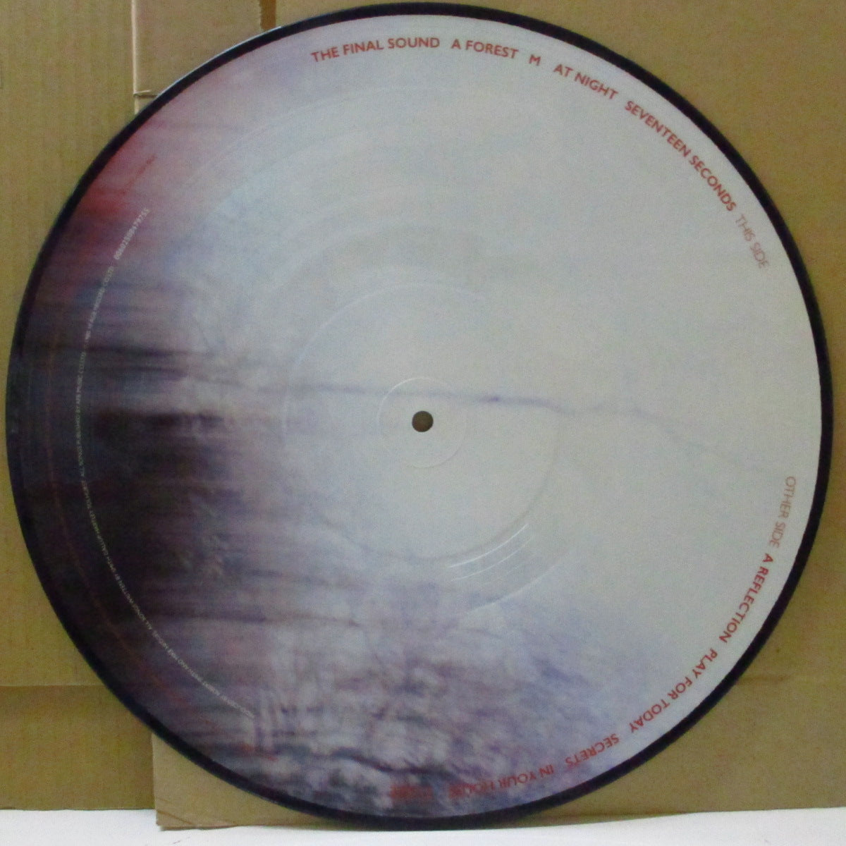 CURE, THE (ザ・キュアー)  - Seventeen Seconds (EU RSD 2020 限定再発ピクチャー LP/ステッカー付きマット片面ダイカットジャケ)