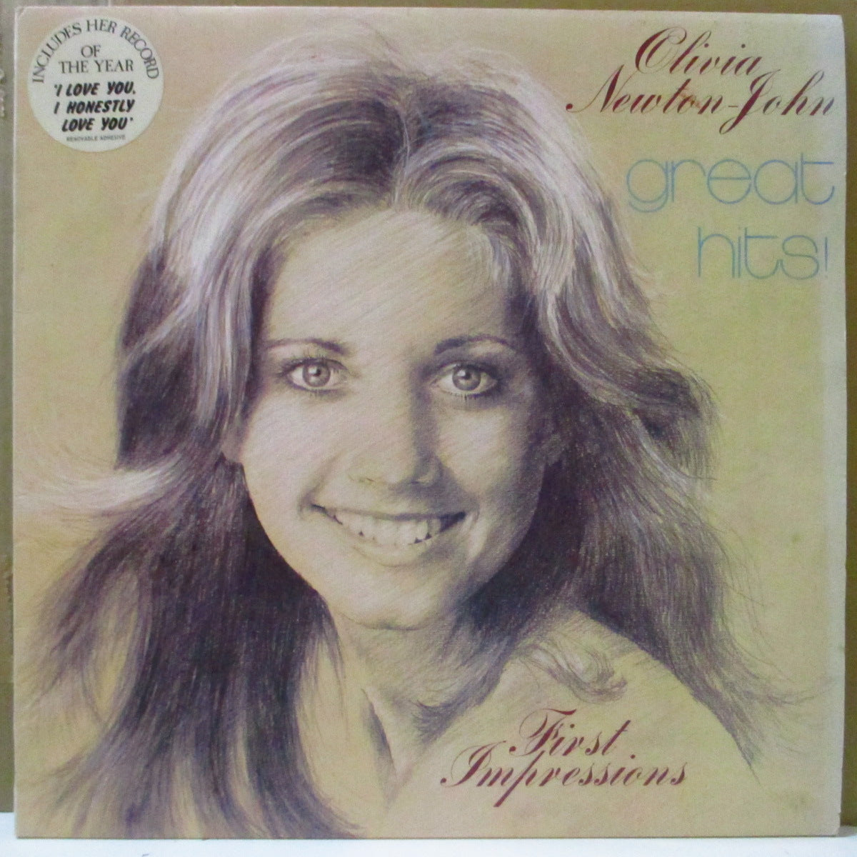 OLIVIA NEWTON JOHN (オリビア・ニュートン＝ジョン)  - First Impressions (OZ オリジナル「赤ラベ」 LP+インナー/レアステッカー付きマットジャケ)