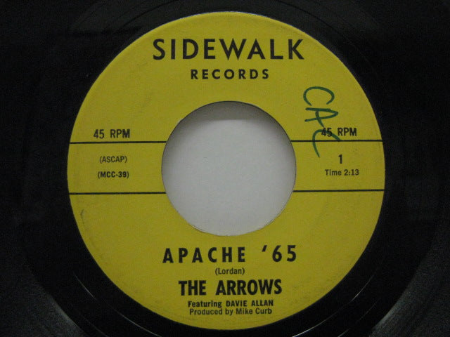 DAVIE ALLEN  & THE ARROWS - Apache'65 / Blue Guitar