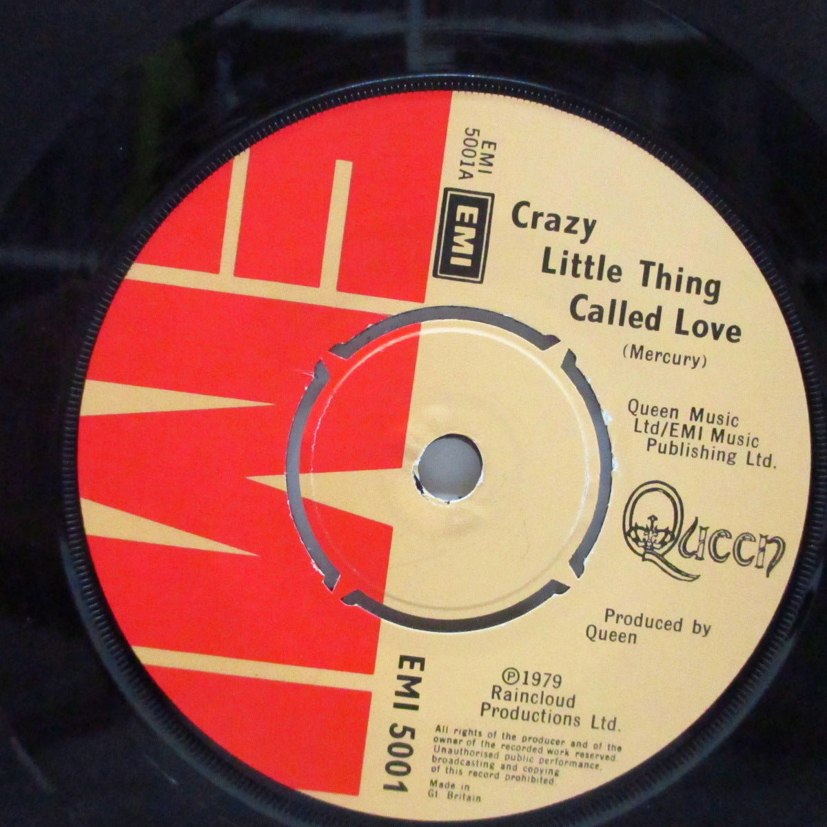 QUEEN (クイーン)  - Crazy Little Thing Called Love (UK オリジナル「ラウンドセンター」7"+光沢固紙ジャケ)