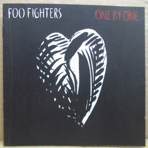 FOO FIGHTERS - One By One (US Ltd.CD+DVD)
