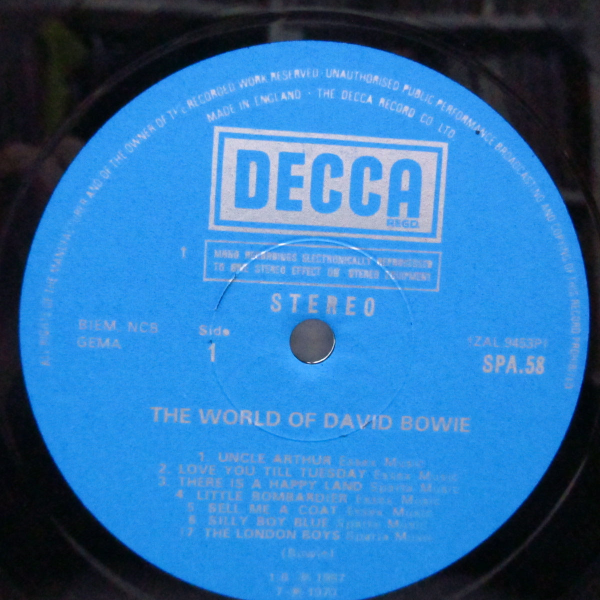 DAVID BOWIE (デヴィッド・ボウイ)  - The World Of David Bowie (UK オリジナル「ステレオ」LP/「カーリーヘア写真」表面コーティングジャケ)