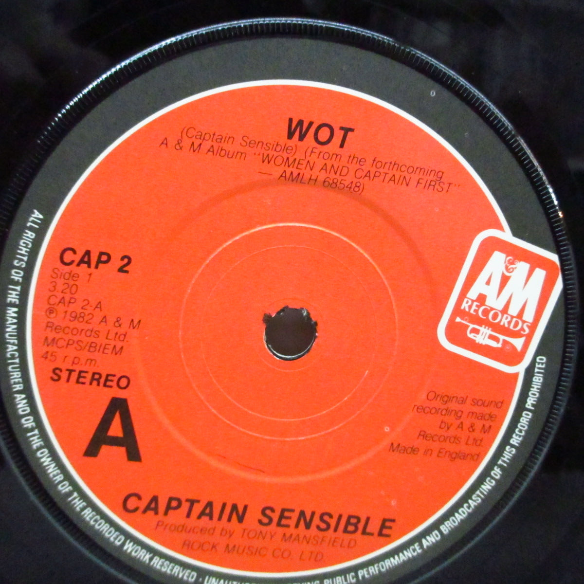 CAPTAIN SENSIBLE (キャプテン・センシブル) - Wot! / Strawberry Dross (UK オリジナル 7"+光沢ソフト紙ジャケ)